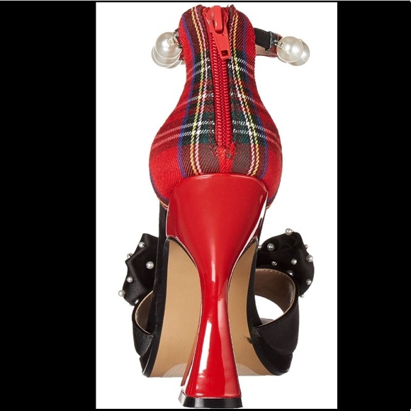 🎀 NEW WITH TAGS & BOX! BETSEY JOHNSON HEELS😍 RARE TO FIND❣️ - Picture 5 of 12